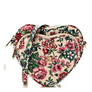 Gucci Calfskin Matelasse Diagonal Brit #250504G13B